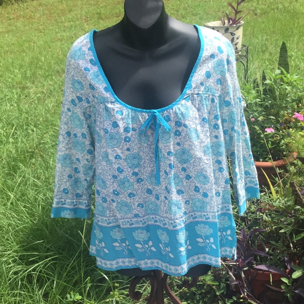 🦋NWOT” Old Navy “ Size XLarge Bohemian Style Top Wardrobe Closet Must Have 🦋 - Picture 2 of 9